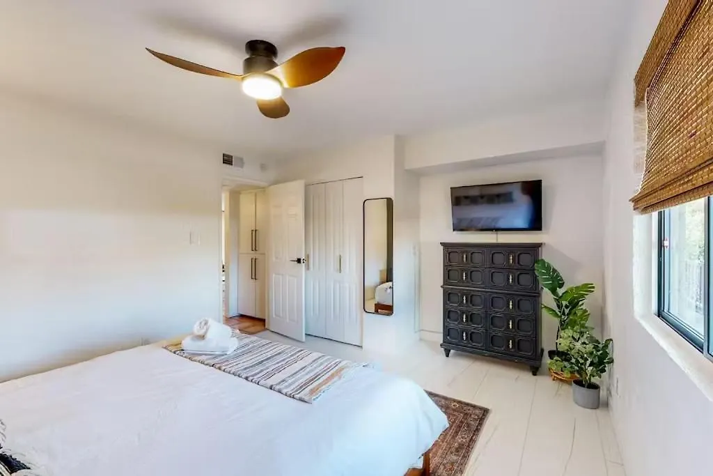 Ferienhaus Renovated Condo With Pool, Spa, & Gym Access Scottsdale